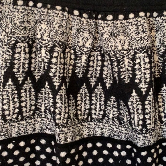 Wool Patterned Mini Skirt - Picture 2 of 4
